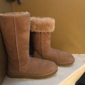 Nude rose color tall Ugg’s
